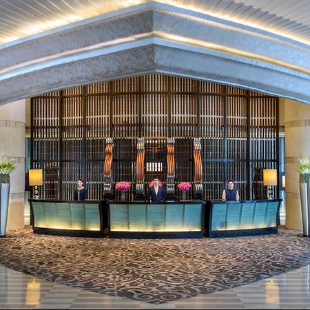 Hilton Bangkok Grande Asoke Hotel Buitenkant foto
