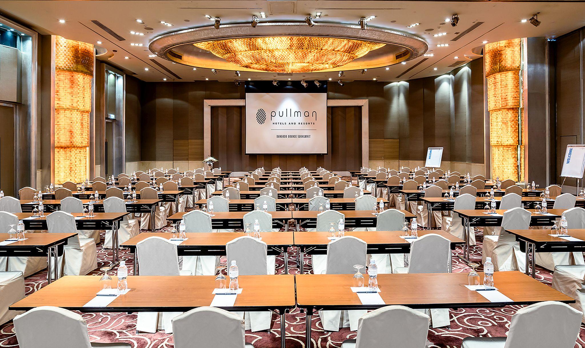 Hilton Bangkok Grande Asoke Hotel Buitenkant foto
