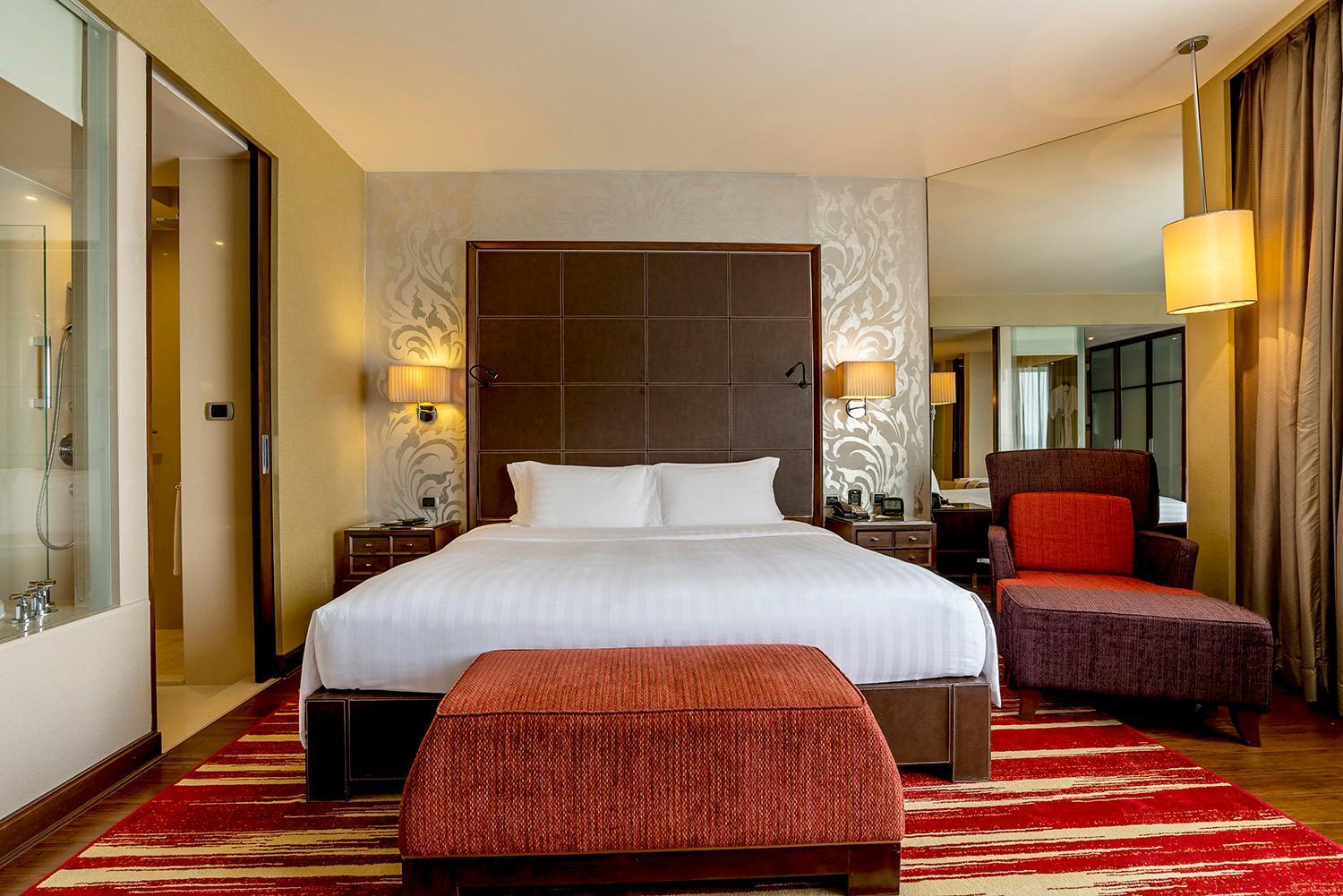 Hilton Bangkok Grande Asoke Hotel Buitenkant foto