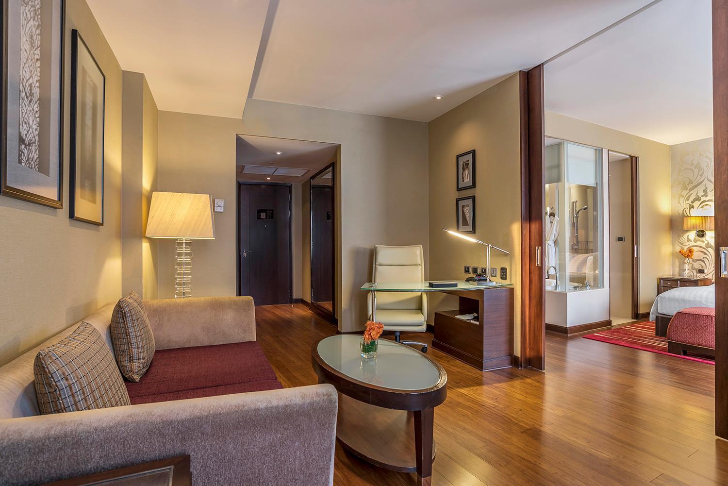 Hilton Bangkok Grande Asoke Hotel Buitenkant foto