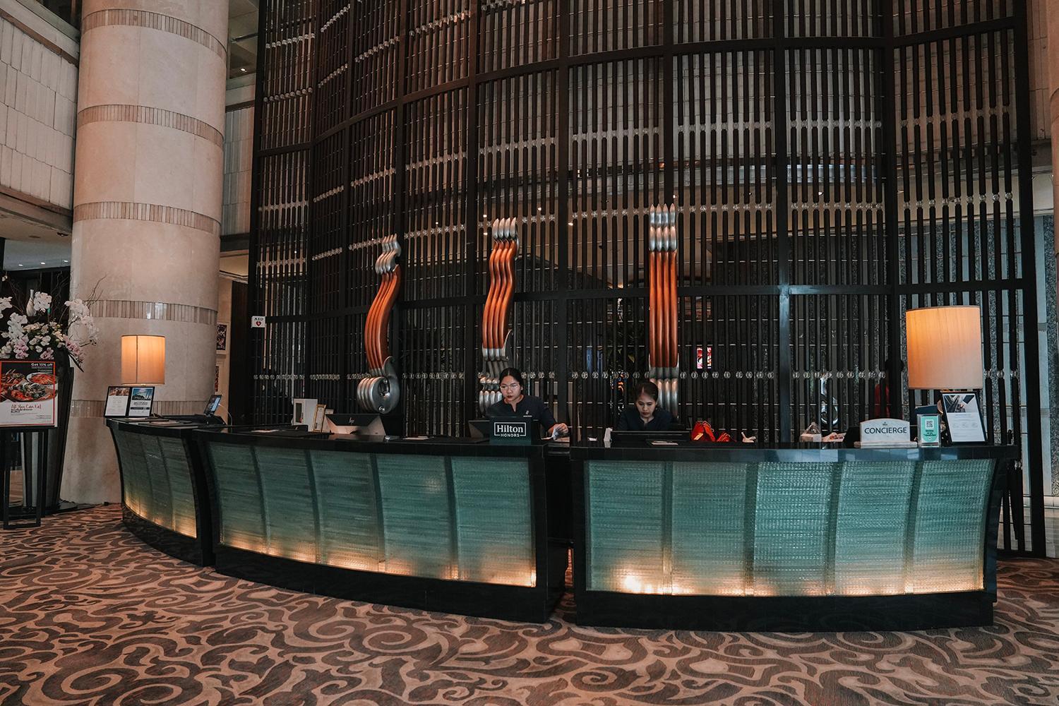 Hilton Bangkok Grande Asoke Hotel Buitenkant foto
