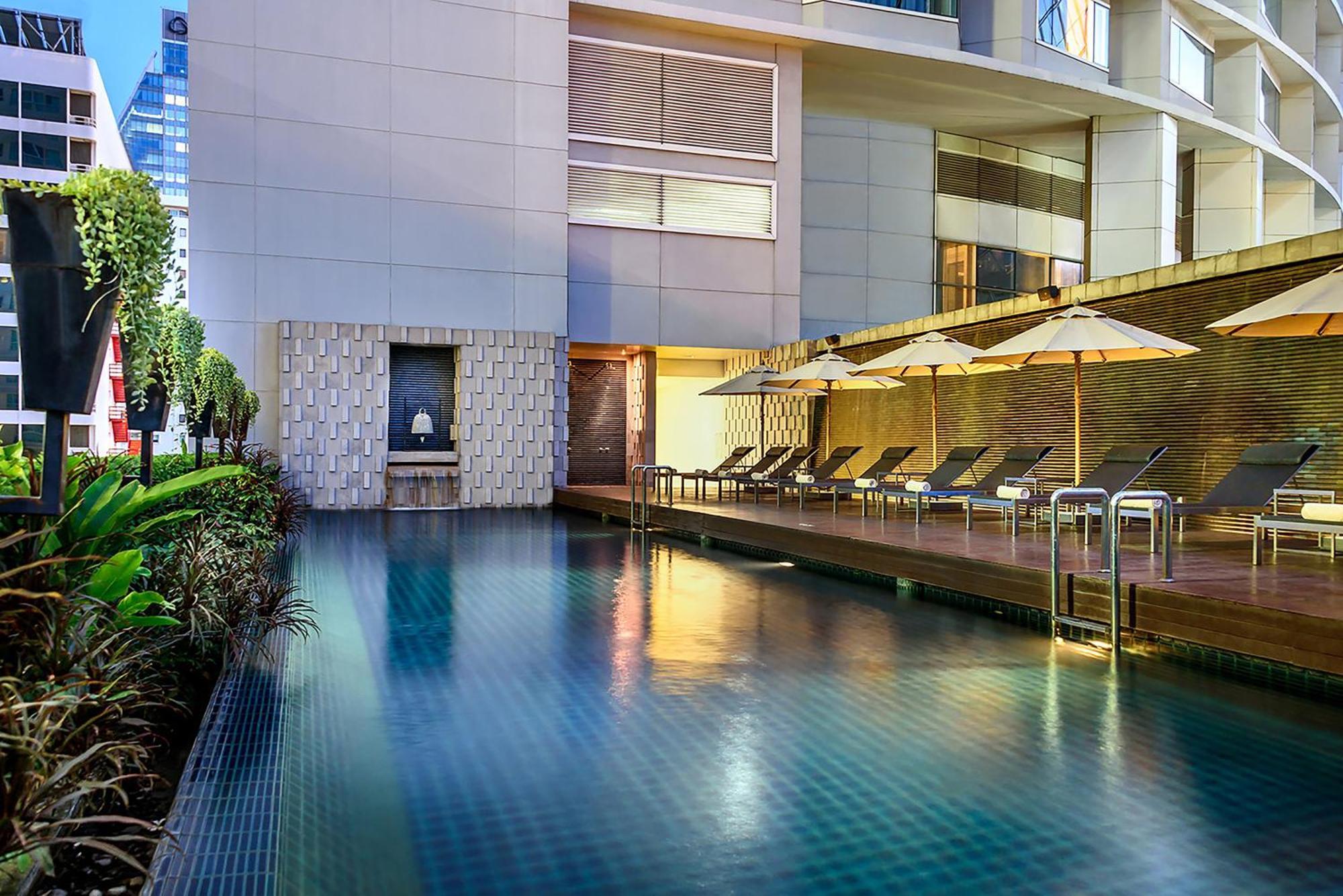Hilton Bangkok Grande Asoke Hotel Buitenkant foto